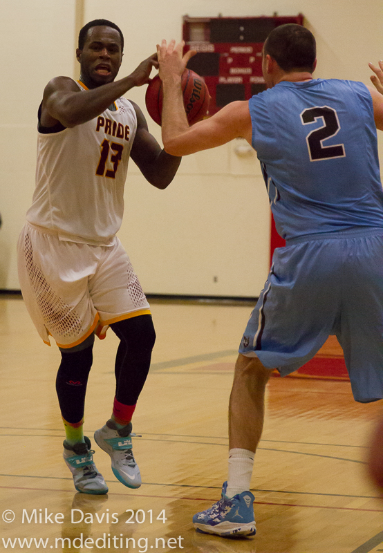 RegisMBbasketball11_18_14Tufts - 0157
