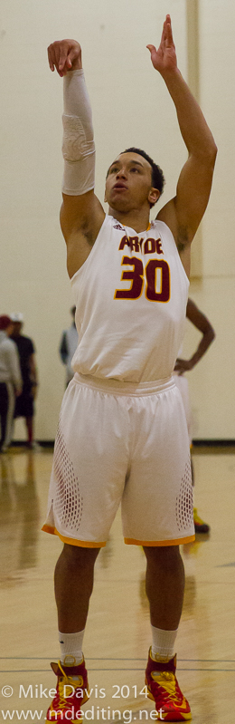 RegisMBbasketball11_18_14Tufts - 0210