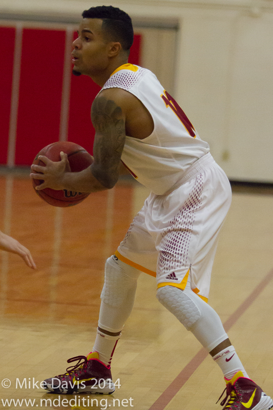 RegisMBbasketball11_18_14Tufts - 9658